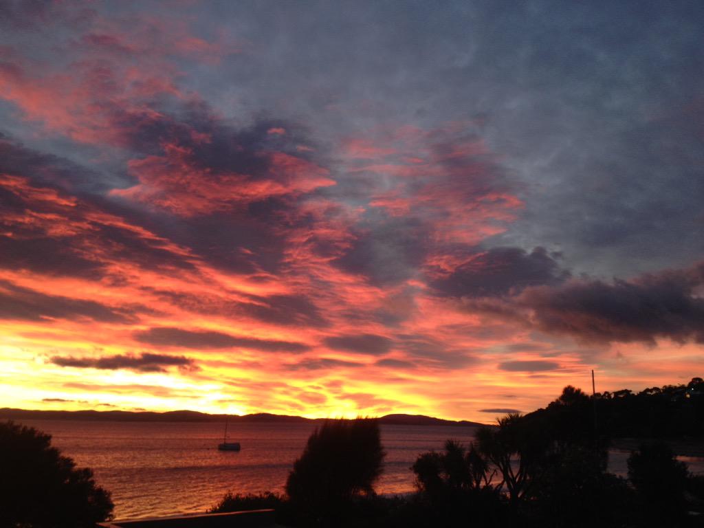 For <a href="/rachfisher71/">Rachel Fisher</a>. Never get tired of #lauderdale sunrises