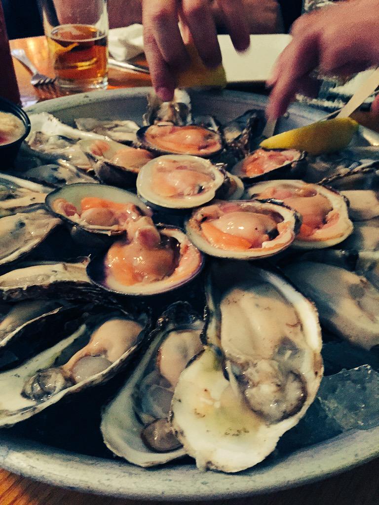DerekBrewin's tweet photo. "@arden_esqueda: Oysters at Benjamin's Newport, #happyhour #economicsisfun #CAES15 http://t.co/LdffUesOSw" crab cakes good too! Aden rocks