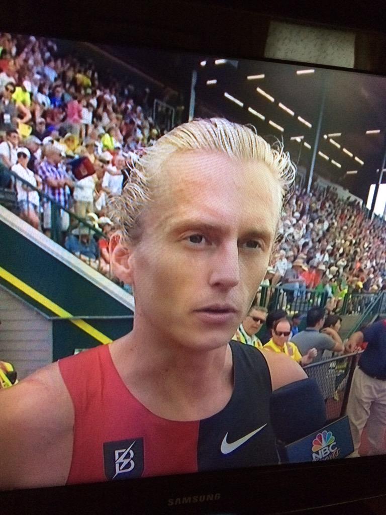 TrackieNation's tweet photo. I almost didn't recognize @EvanJager with out his long luscious locks #ManBunMaster #usatfoutdoors http://t.co/zxYdUDgdqS