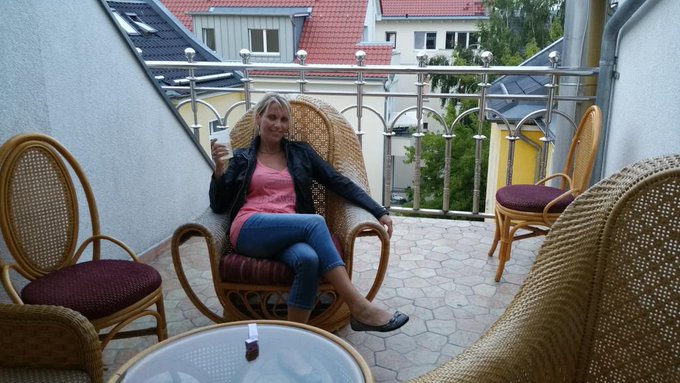 Watch Julia Pink's leaked NSFW photo on TwXstars