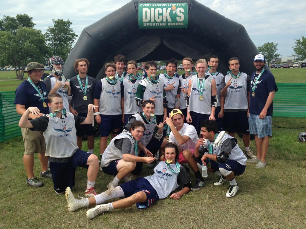 lb3stlouis's tweet photo. 1st place for LB3 STL Blue http://t.co/e5DEBjepmf