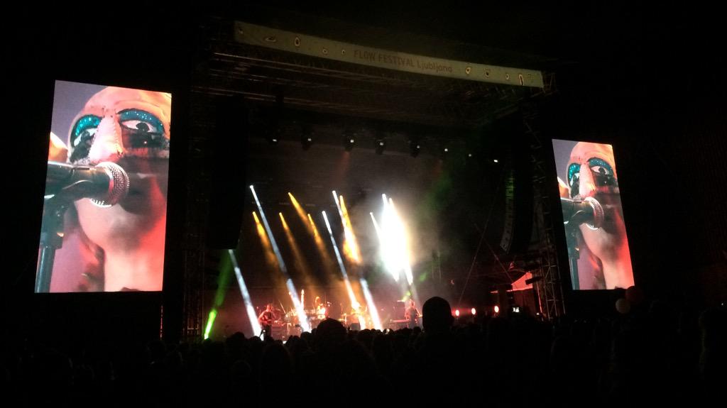 Mi senti <a href="/roisinmurphy/">Róisín Murphy</a>, hairless toys and whatnot 🎶 <a href="/FlowFestivalLJ/">Flow Festival LJ</a> #FlowLJ