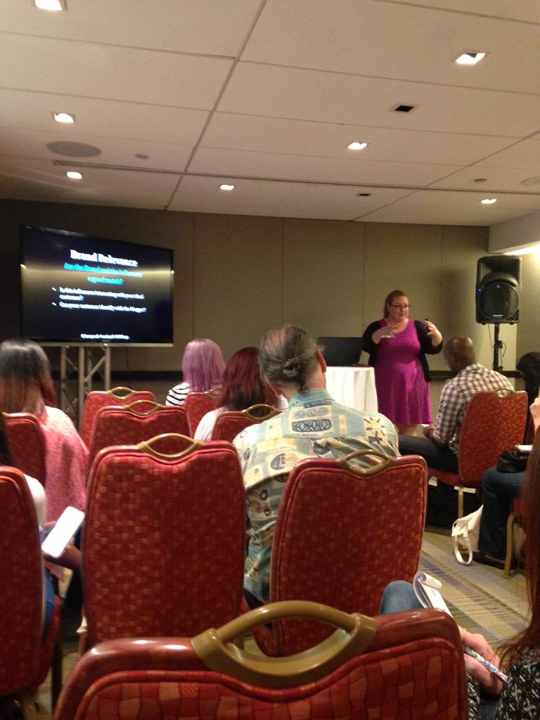 Luis_O_Rosario's tweet photo. Awesome presentation in building your blogging network! By @CompassB #smdaysfl #DIYBlogs http://t.co/dgCDEu7cg0