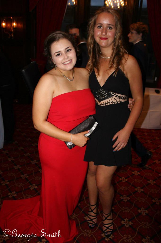 XandraB96's tweet photo. Couple of leavers ball pics🎉💃🏼 even though I'm not technically leaving... http://t.co/8OlnWH6dAl