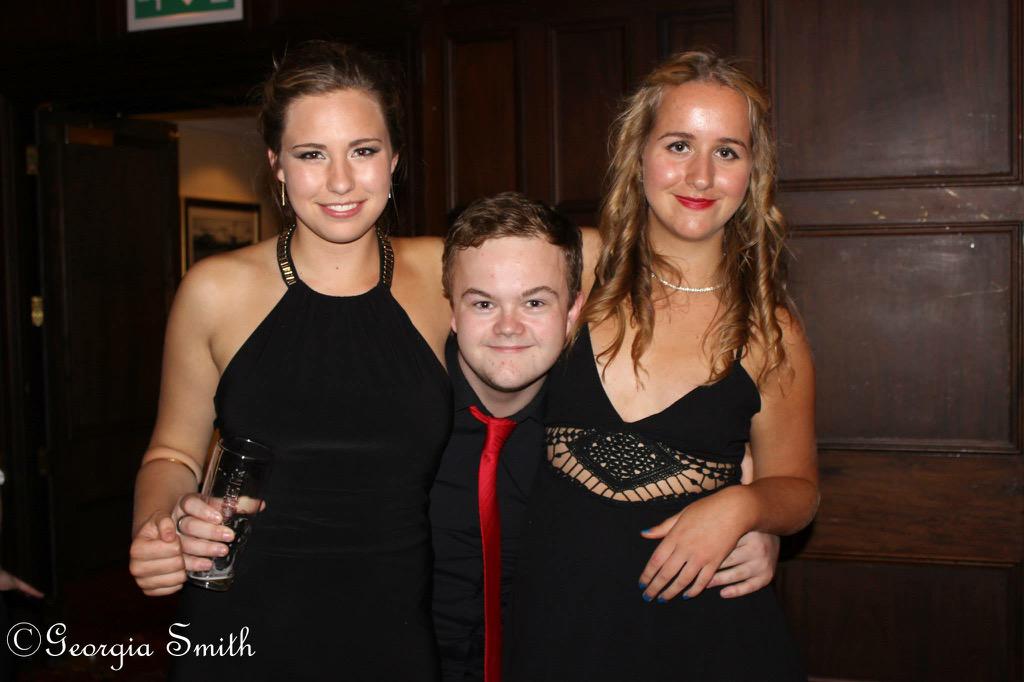 XandraB96's tweet photo. Couple of leavers ball pics🎉💃🏼 even though I'm not technically leaving... http://t.co/8OlnWH6dAl