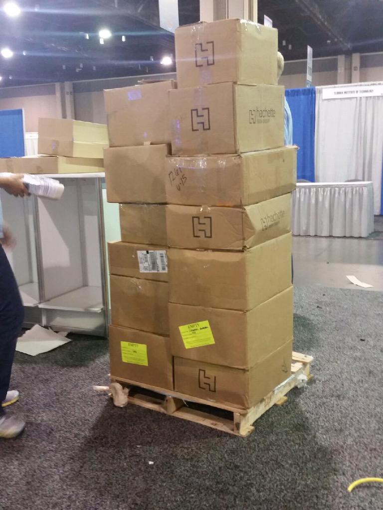 LebanonLre's tweet photo. So thankful for the National PTA and Children's Book Store for today's donation! #LRE #climbingtosuccess http://t.co/D1UCrBhYMu