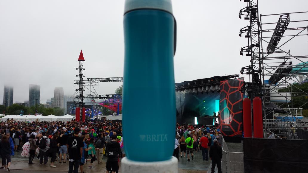 spgnetworld's tweet photo. #britahydrate killin it at Digital Dreams http://t.co/2KADr9cfOS