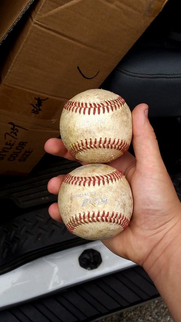LonyoKeegan's tweet photo. Good day at the ballpark. Gone forever- Aaron Hernandez!! #DingKing http://t.co/ZyXA3y1vO1