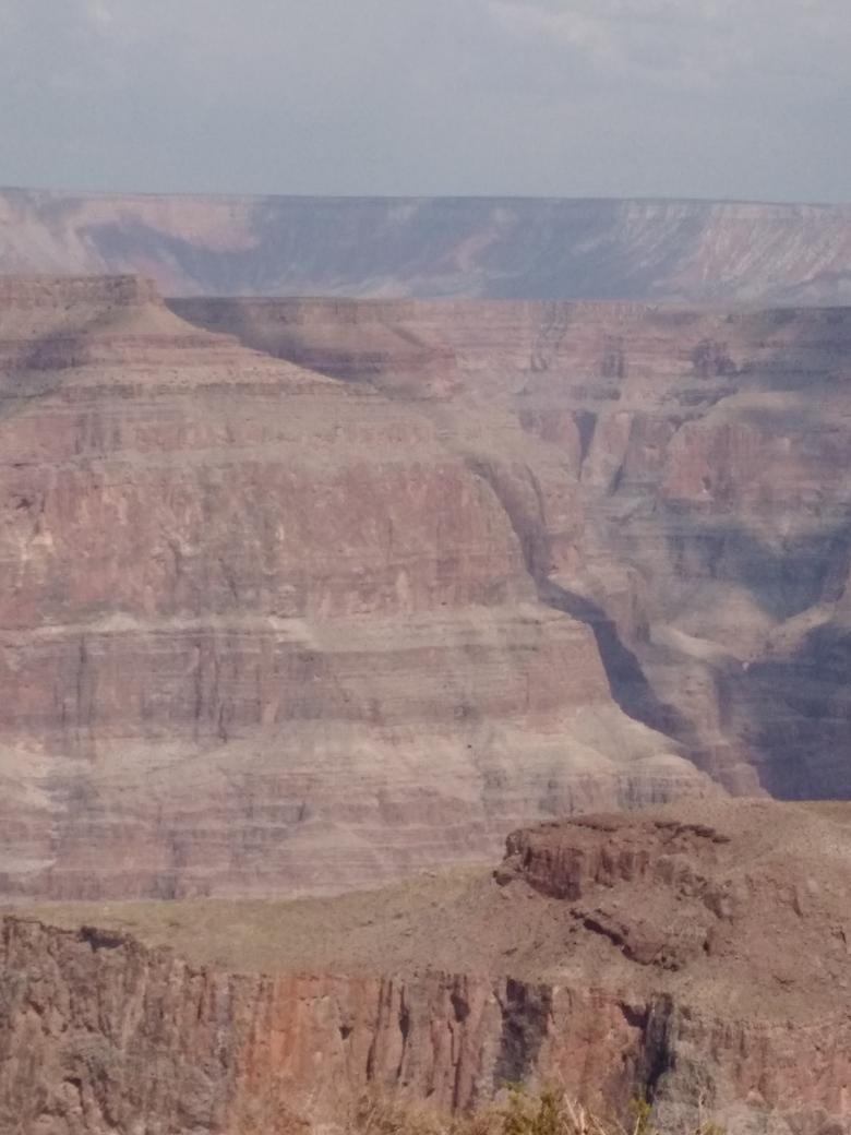 rschott's tweet photo. Today's #SundayUnconformity features the disconformities at the base and top of the Redwall Limestone, Grand Canyon. http://t.co/m27CmFdCp7