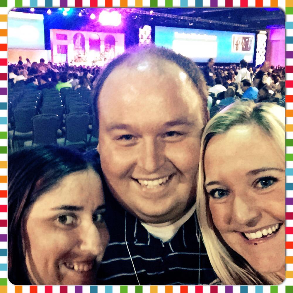 KatieKatzgrau's tweet photo. Look who I ran into @isteconnects! @rbpsEAGLES &amp; @funfetti39 👏🏻😊📱#ISTE2015 http://t.co/pcqA5Dpbiq