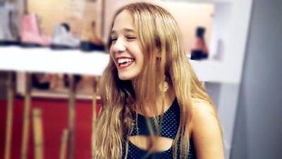 AngeToMyLife's tweet photo. 💕🙏 Quiero el saludo porque ella es la persona que me hace feliz, fuerte y me hace sonreir en mis peores momentos 🙏💕 http://t.co/RADVHLXCvl