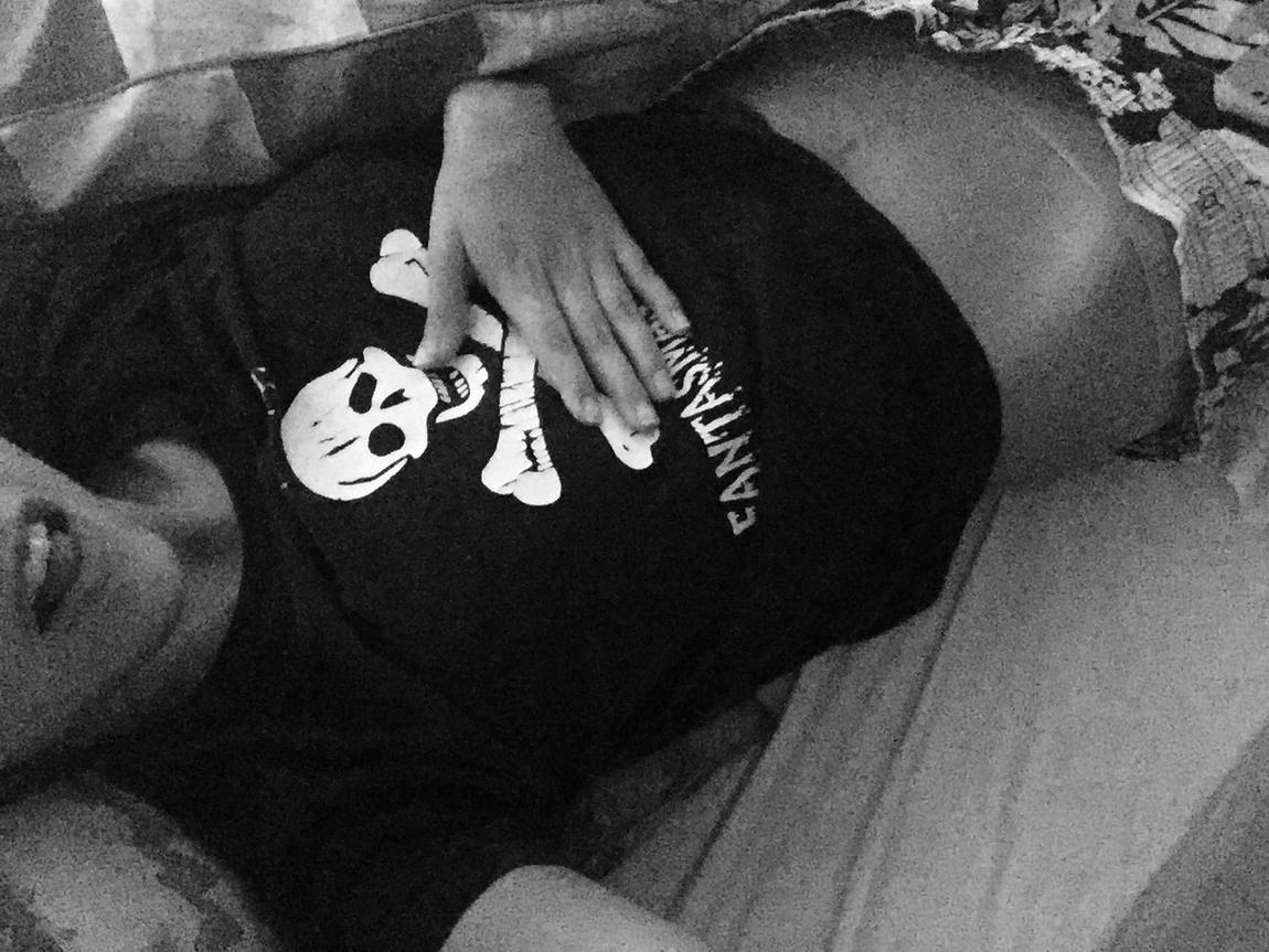 AnaMiaF's tweet photo. Que no se note la enorme barriga. http://t.co/OnWhcsT0ZK
