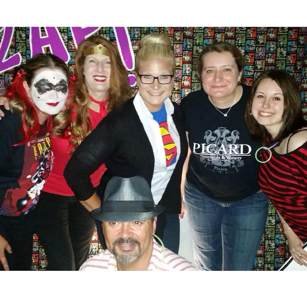 DaniMod115's tweet photo. My people. #IYWM2015 #shuwpf #familyforever #missingtheothers #comictheme http://t.co/BkiXgK54Mk