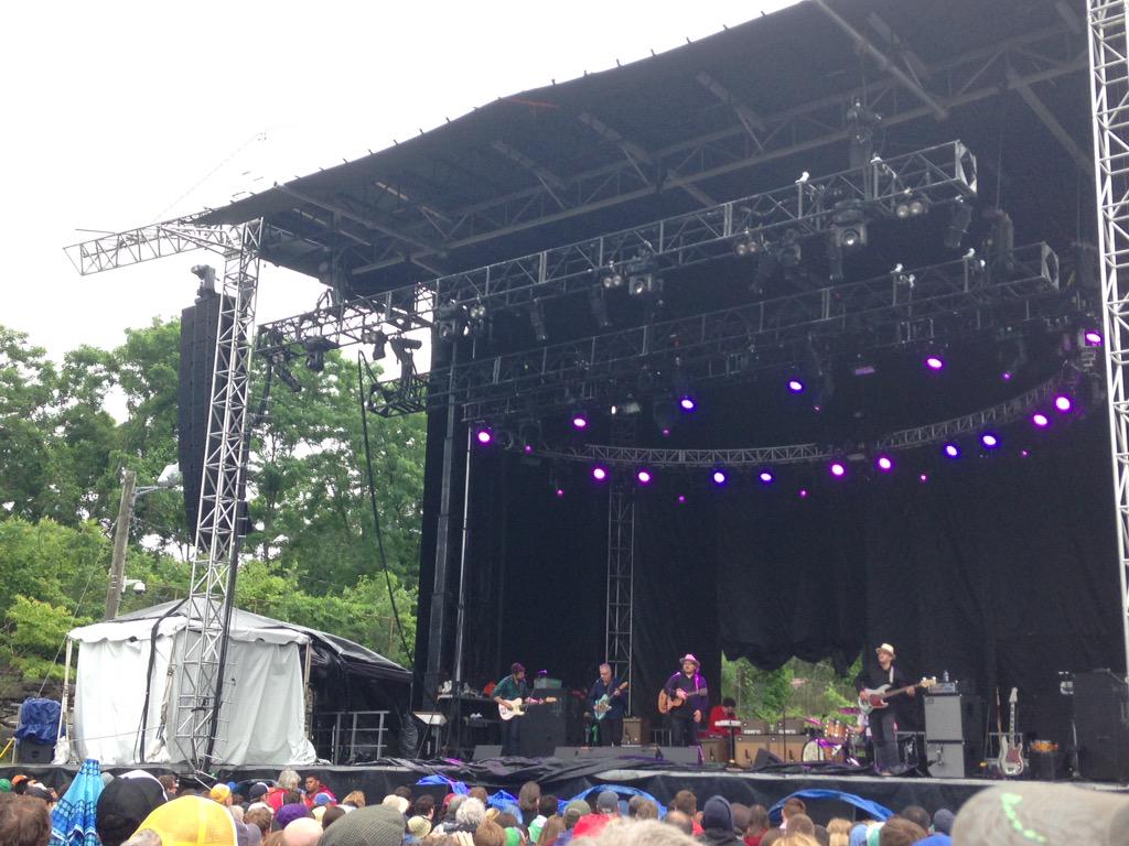 SolidSoundFest's tweet photo. .@BillFrisell + Tweedy. #SolidSound2015 http://t.co/Hz2FPinVRj