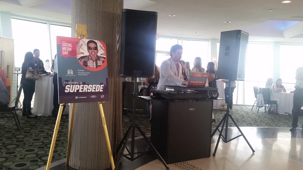bettermarkit's tweet photo. @bettermarkit is enjoying @DJSupersede playlist #smdaysfl http://t.co/oZ0c9iTUmL