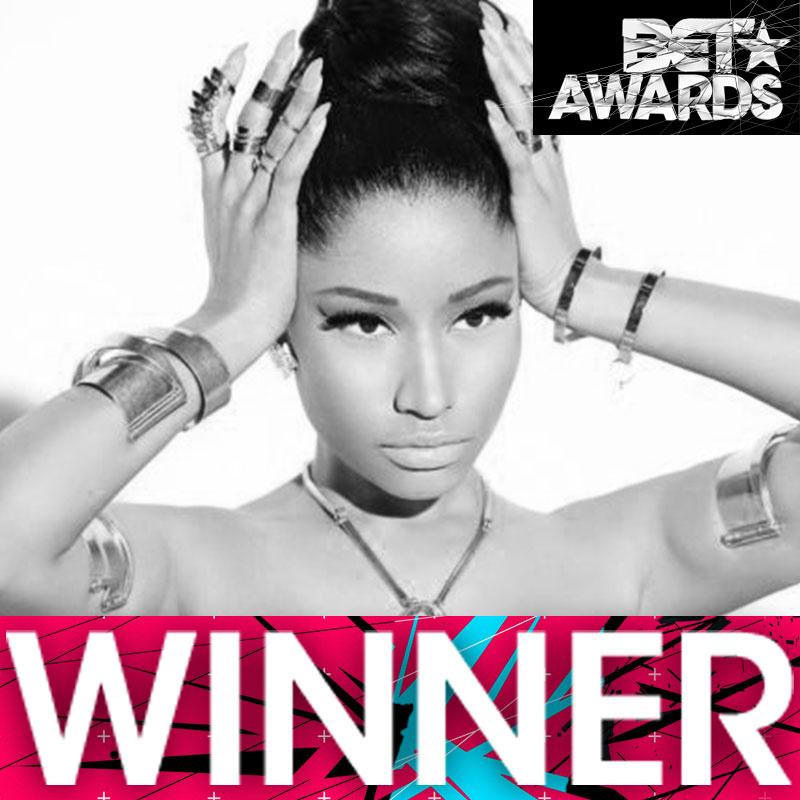 BETMusic's tweet photo. Ayoooo! @NICKIMINAJ snags the @CocaCola VIewer's Choice Award! Legendary! http://t.co/r12Ac8eSuc http://t.co/axVYYVGAI6