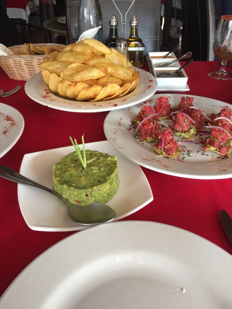 LuFernandez18's tweet photo. Almorzando delicioso @LaRecovaMerida http://t.co/otgBez89lq