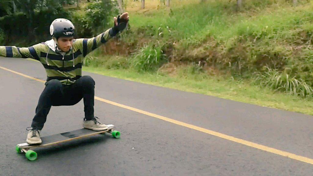 Edgardo98E's tweet photo. Great skate day at a local spot! 🏄 #raynelongboards #ronintrucks #abec11wheels http://t.co/83QtY1Zm2S