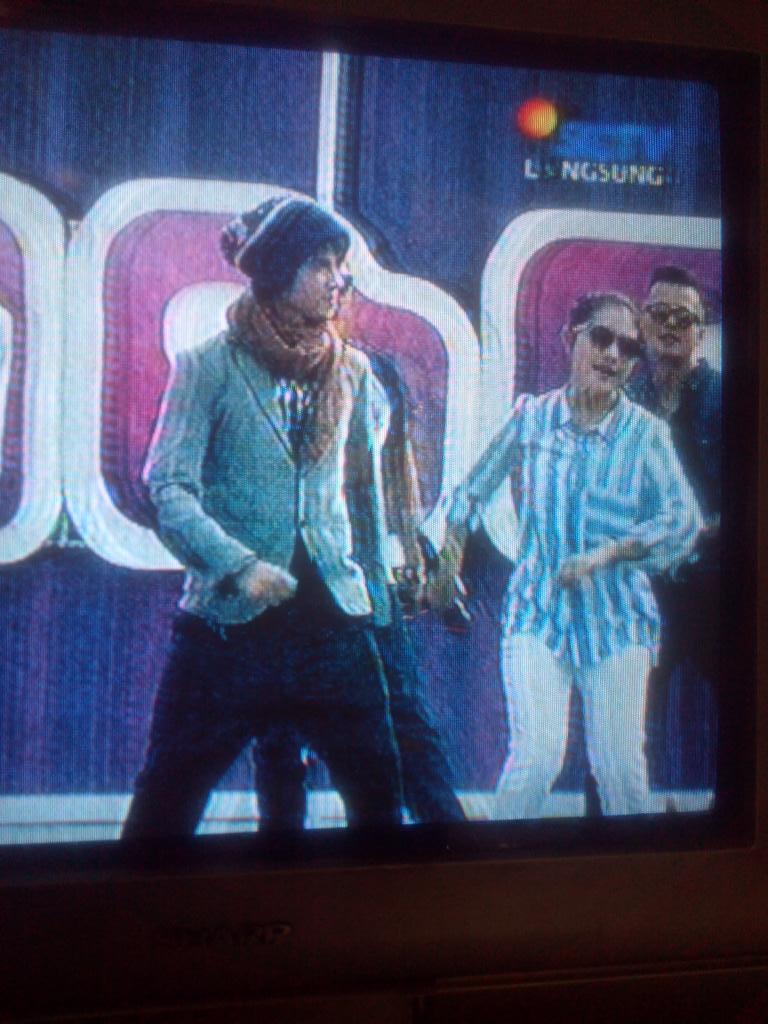 aprillversmoms's tweet photo. GOJIGO @alysyarief @PrillyBie
#InboxSpesialGGS
#InboxBarengPrilly
#AliandoAtINBOX http://t.co/9uEexWTQcP