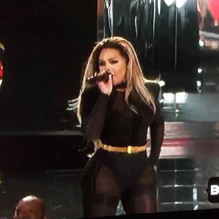 LilKimRares's tweet photo. @LilKim Killed it Tonight! http://t.co/EgvYJbBj94