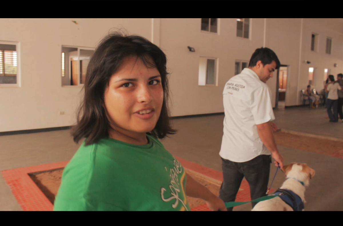 azupane's tweet photo. Trabajando en la adaptación canina de estos jóvenes #ConoceAzupane #SomosAzupane http://t.co/8BQEfWYNca