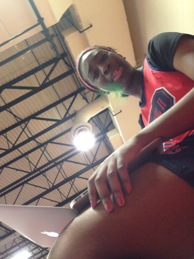 AlexaWoppman's tweet image. Happy Birthday Crystalle! 🎉 I've had so much fun with you these past 3 years! #cfry #nigerianprincess #Flawless