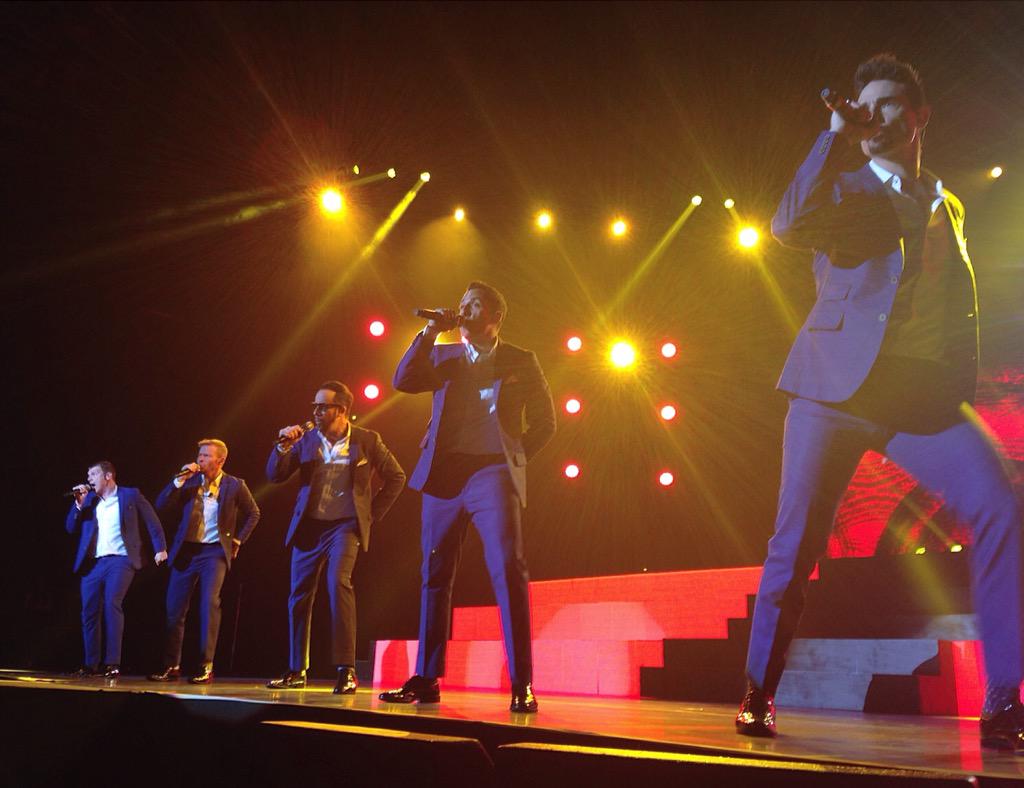 auditbanamex_'s tweet image. Ya iniciamos esta gran noche tan esperada junto a los @backstreetboys  #BSBMty