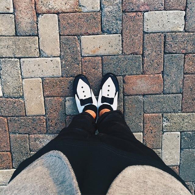 adheesyrf's tweet photo. "@AliPrillvers_: Newpost Abang on instagram❤
Ini dia Sepatu yg bkin salfok Hihi😁✌ #AliandoAliciousAtInbox http://t.co/q0J3NrR9CG"