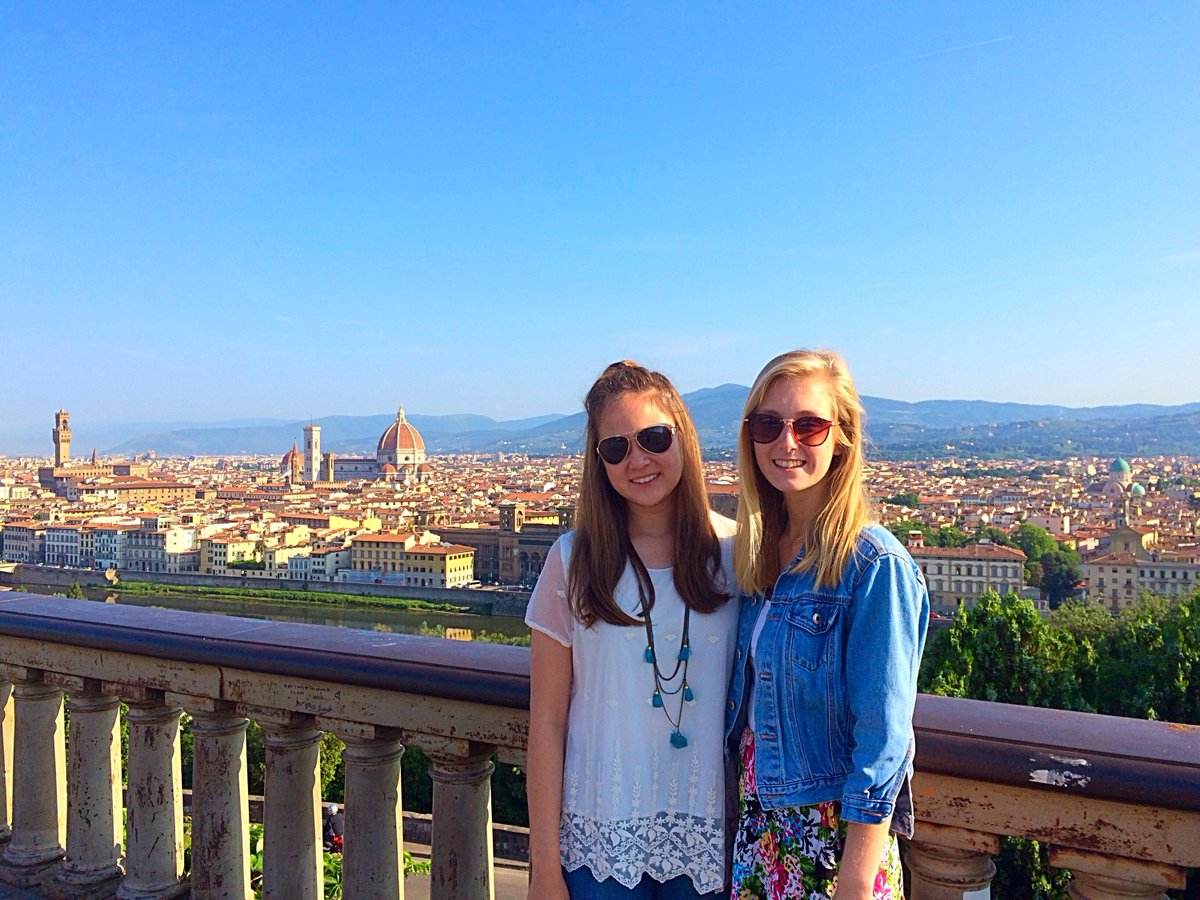 AustinTo_Boston's tweet image. Style Sunday: Traipsing Through Tuscany austintoboston18.wordpress.com/2015/06/29/sty…