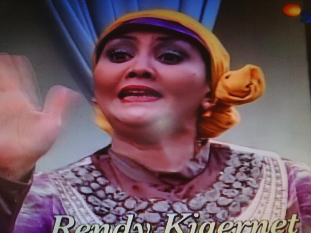 Enditadayanti's tweet photo. Lagi liat ftv di sctv ehh ada mama eci 😊 http://t.co/lOD4Qe7GoI