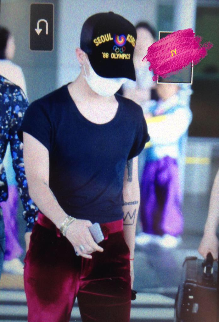 [29/6/15][Pho] BIGBANG tại sân bay trở Incheon trở về từ Vũ Hán CIoxdlnUEAApIL1