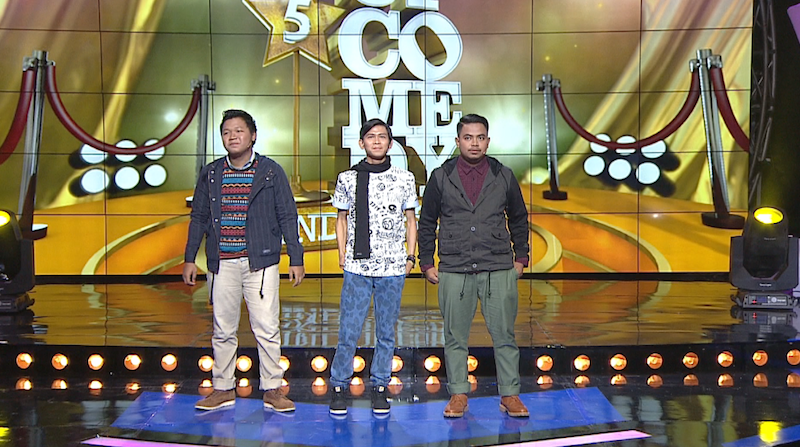 StandUpKompasTV's tweet photo. Bikin meme paling kreatif bertemakan Grand Final SUCI 5 dari foto ini dengan hashtag #GoldenSeat #FinalSUCI5 http://t.co/fe6idfeFAk