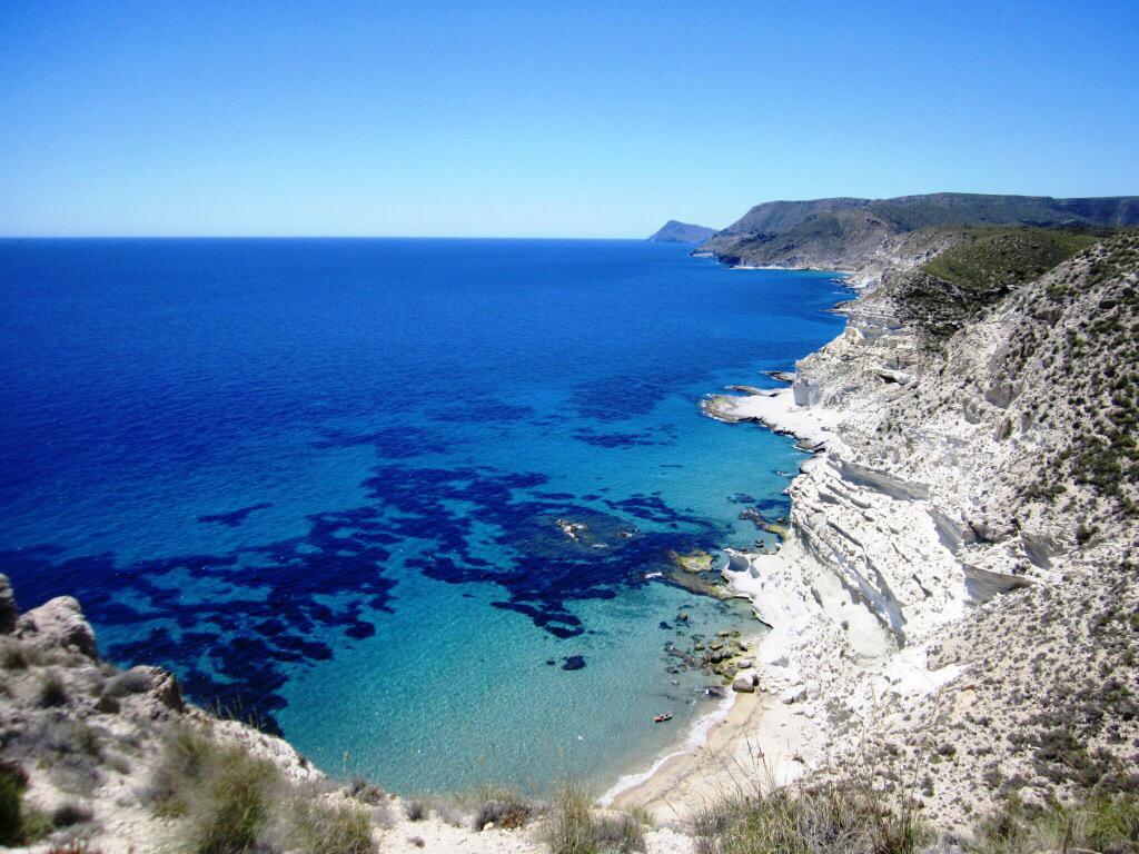 andaluciaparais's tweet photo. RT+1"@Agua_Amarga: Buenos días junto a Aguamarga esta preciosa Cala de Enmedio  @viveandalucia @Destino_AND @spain http://t.co/tL0D65e5Hw"