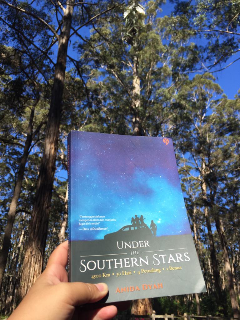 Thanks to <a href="/nidnod/">Anida Dyah</a>’s book UTSS, we climbed the 58-meters Diamond Tree yesterday. 😁 #roadtripdulu