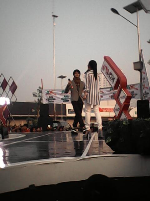 uwie_yulie13's tweet photo. your amazing love u @alysyarief @alicious_resmi @yhiyie23__ http://t.co/pf4uWavMKx
