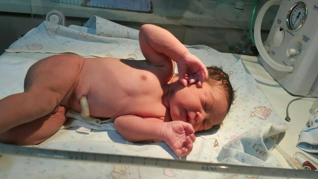 Selamat atas kelahiran putra ke-1 <a href="/shiiiintaa/">Shinta</a> &amp; Toto. Semoga jd anak sehat yg membahagiakan dirinya &amp; org disekitar 😍