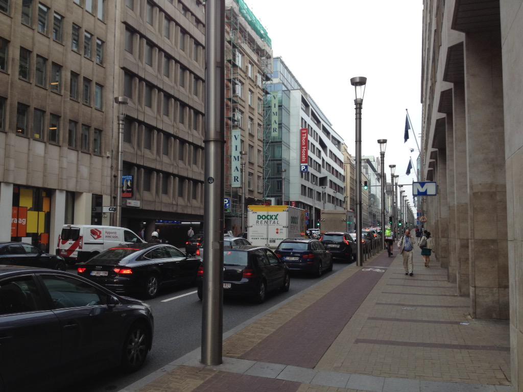 Heavy traffic jams at Rue de la Loi... Side effect of Brussels car free zone? #brussels