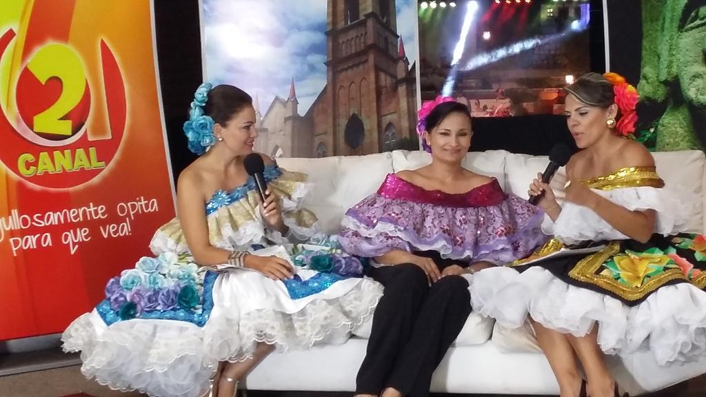 GobCaqueta's tweet photo. Gracias @ALPAVISION1 x el cubrimiento especial del #FestivalNacionalDelBambuco2015 #Caquetá5Corona @Marthalilianaav http://t.co/TU3z0CuwHx