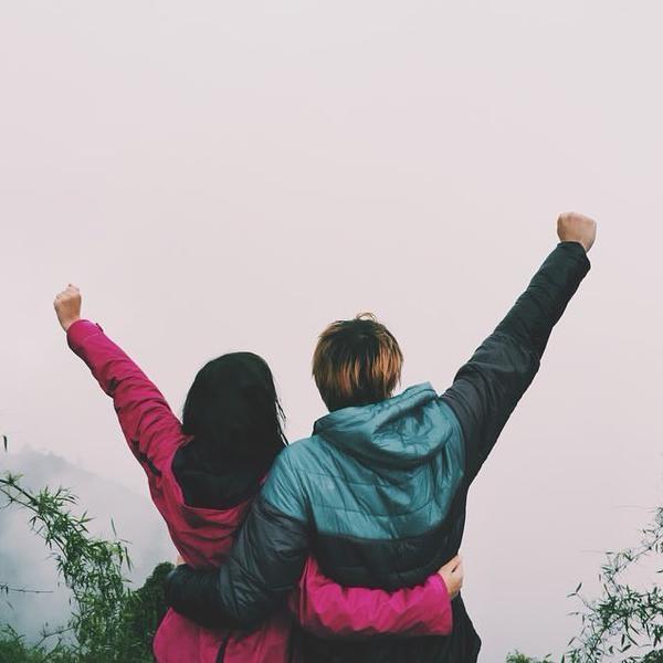 cutemayie's tweet photo. Another great achievement for LizQuen.More to come soon ♥

#CongratsJTWYA100M http://t.co/Bh2i8995fR