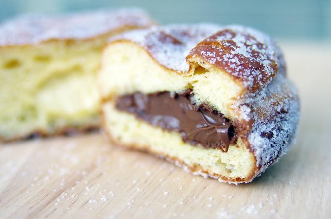 Collins_Square's tweet image. It's #NUTELLAFRENZY!!! #MrCollins, #BigItaliano and @Long____Shot all have #Nutella creations now avail!