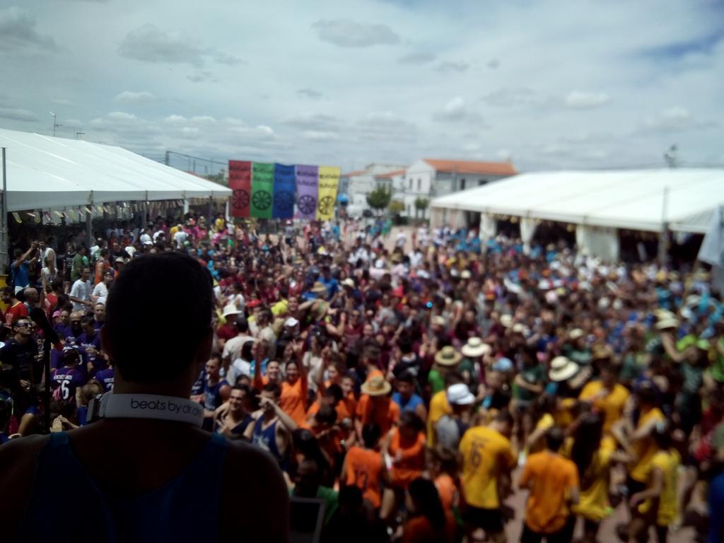 Chilloneros's tweet photo. Comienza la cuenta atrás... a por nuestras cuartas olimpiadas rurales. Con muchas ganas!! @OlimpiadasR http://t.co/UrwEbhqz6g