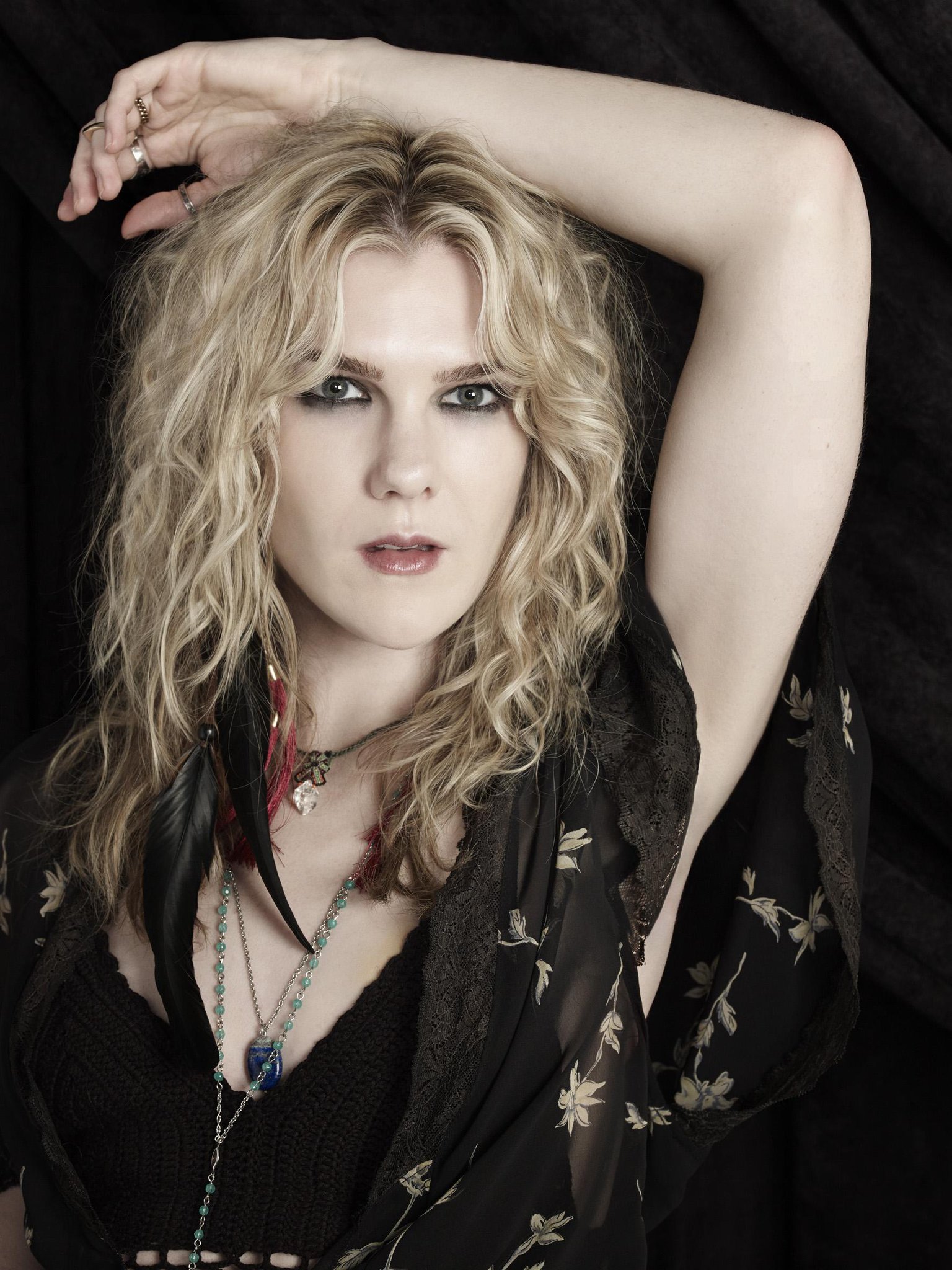 Happy 33rd birthday to Lily Rabe! 