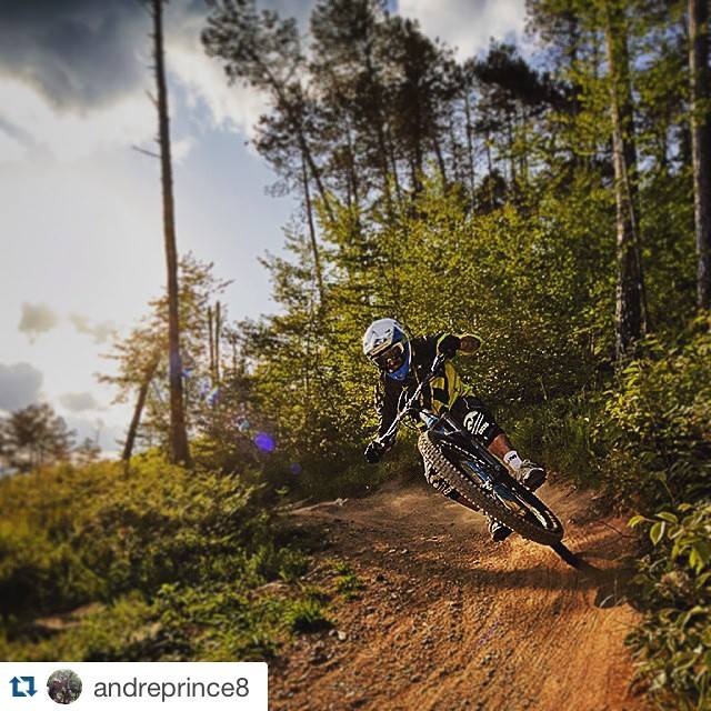 RT <a href="/FinaleOutdoor/">Finale Outdoor</a>: 4 seasons for ride #mtb!
What an Amazing place #finaleoutdoorresort 
・・ facebook.com/photo.php?fbid…