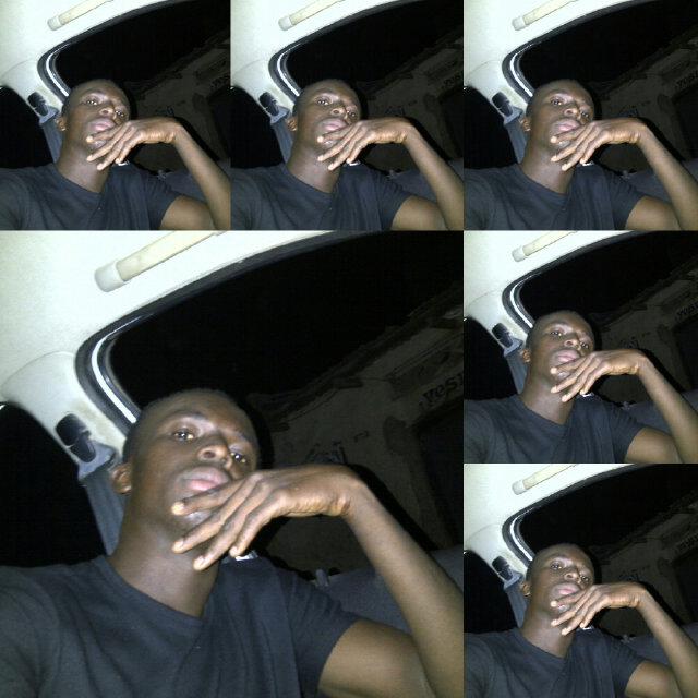 uthmanibras's tweet photo. Happiness http://t.co/WvYi6GuRXR