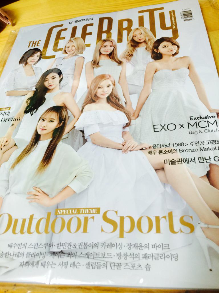 yuka_snsd9's tweet photo. 家帰ったら届いてた💕

ポスターもちょうど良いサイズ♡

あー。見るの楽しみ☆
#SNSD #THECELEBRITY #CacthGG 
#幸せ #Girlsgeneration http://t.co/7pu9fQZIdD