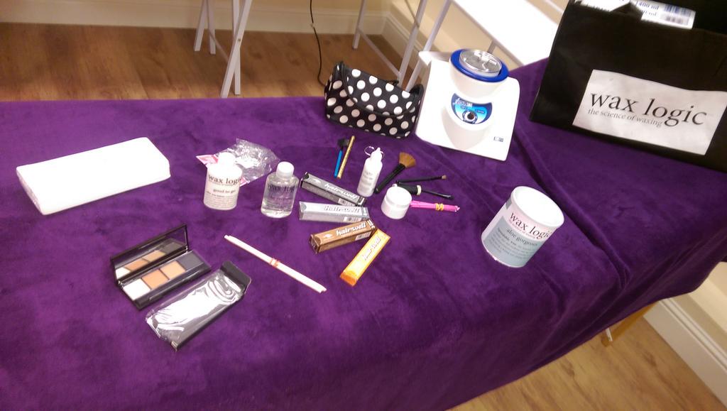 waxmaestro's tweet photo. Become an  Brow Stylist?  Sunday 5th July Ultimate Brows High Definition 1 Day Course #beautiquenails Cork BOOK NOW http://t.co/4EzqqB6emd