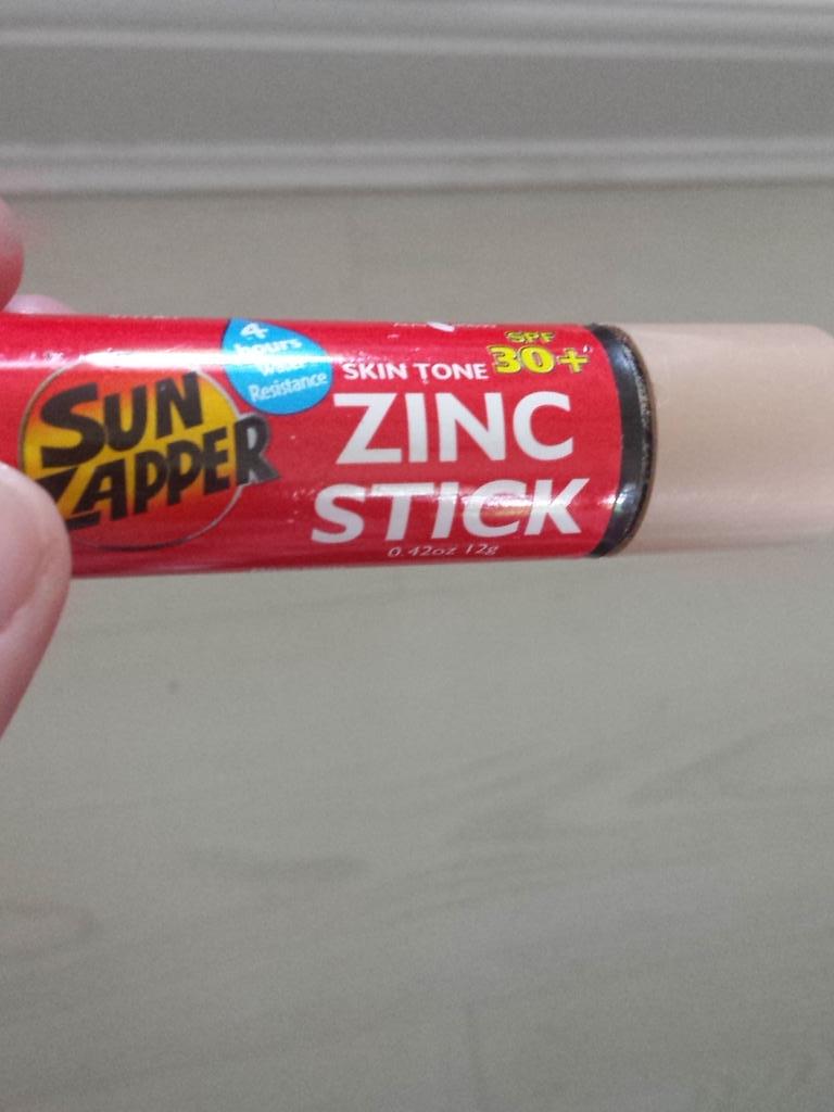 surfsenioritas's tweet photo. #slapiton ladies ! No one wants a wrinkly face post surf! #skincare #skincancer @SunZapperUK #sunzapper #zincstick http://t.co/EjQAeR0du0