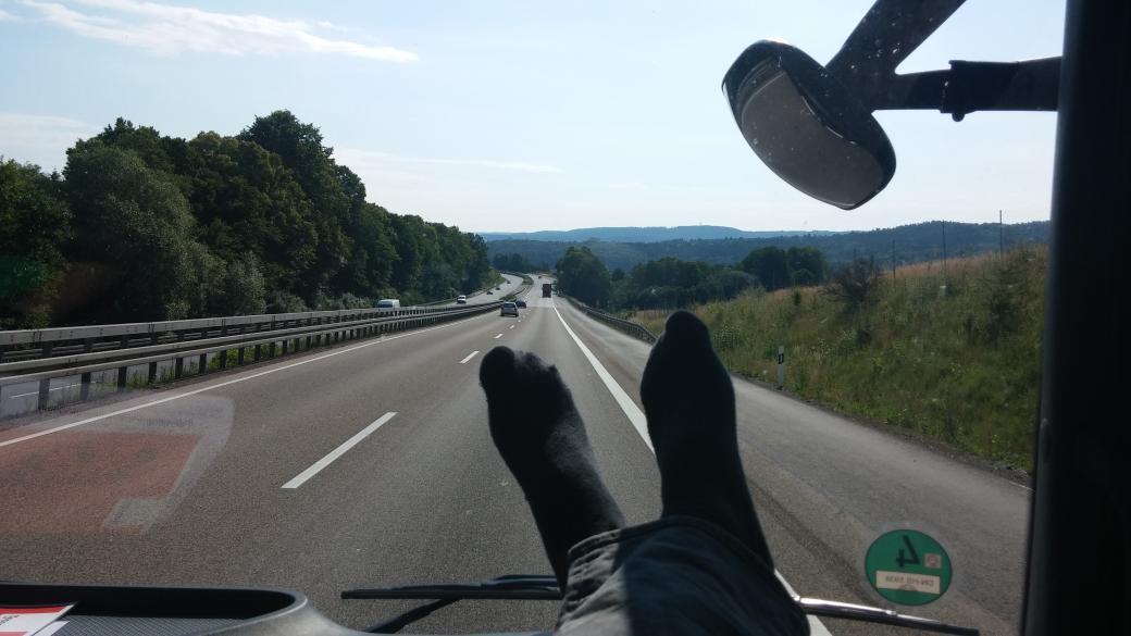 milenium_3d's tweet photo. Ab nach Hause!!!!￦ http://t.co/YhHNXc1iZT
