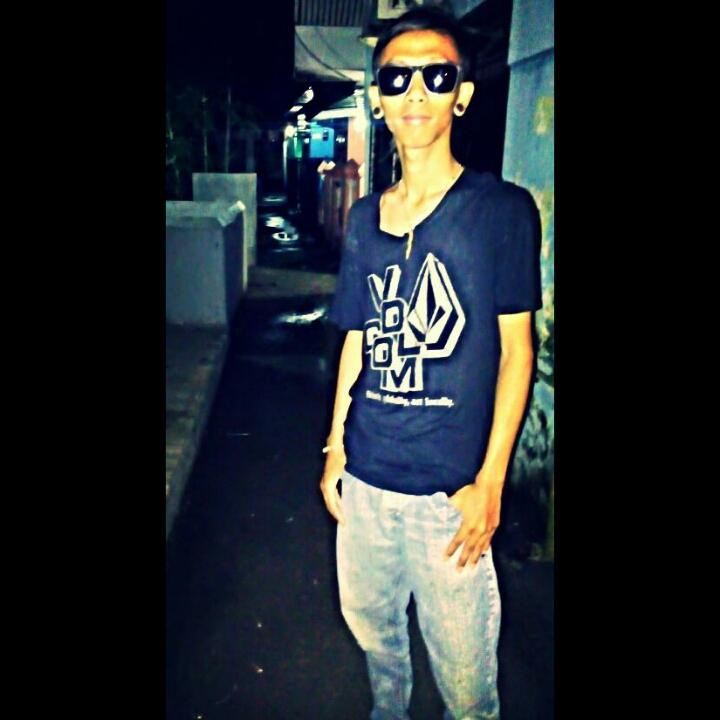 sleshadi's tweet photo. Numpang lewat iya guys.. http://t.co/CA50fhiMjN