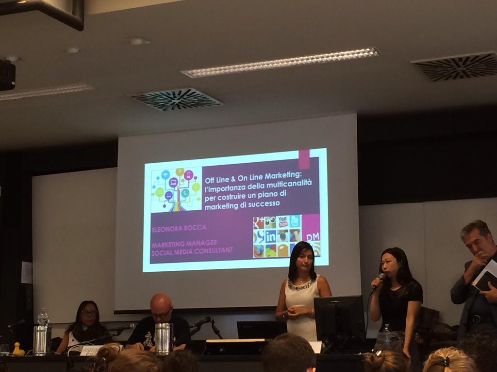 ElenaMerico's tweet image. Oggi a #lezione alla @CattolicaNews per il #smdaymi #socialmedia